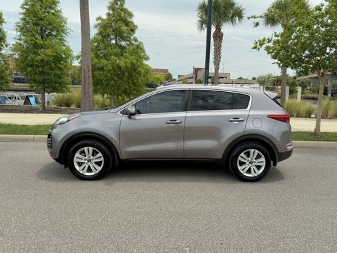 Used 2017 Kia Sportage LX AWD/4WD image 2