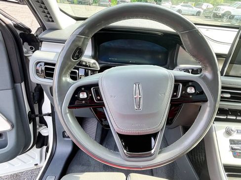 Used 2020 Lincoln Aviator Reserve w/ Equipment Group 201A RWD image 11