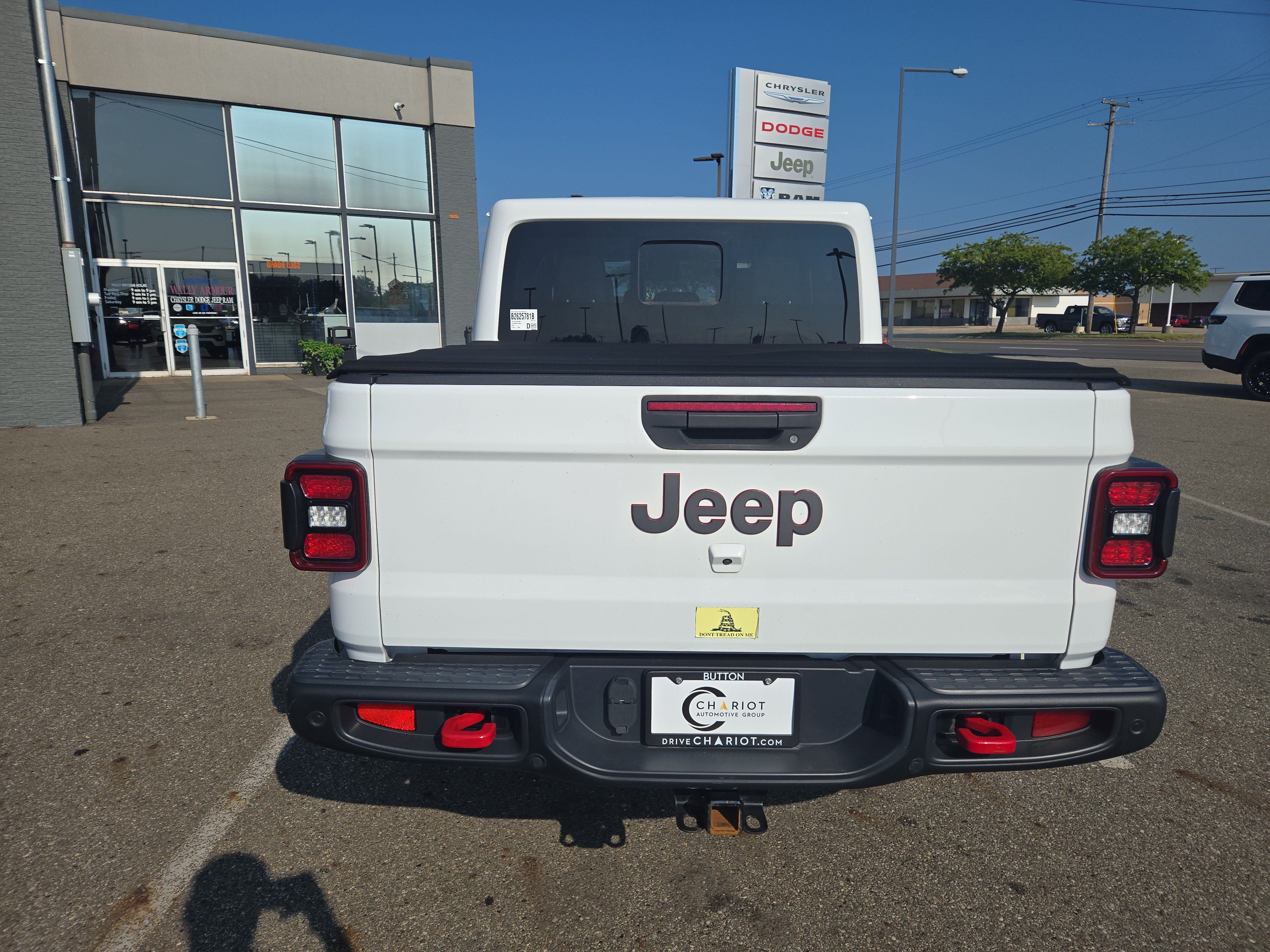 Used 2020 Jeep Gladiator Rubicon AWD/4WD image 4