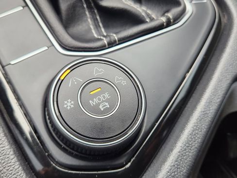 Certified 2023 Volkswagen Taos S image 25