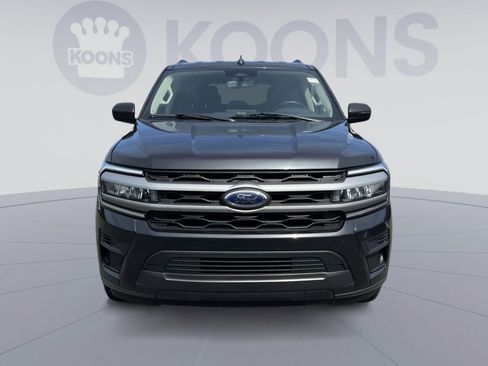 Used 2024 Ford Expedition XLT AWD/4WD image 4