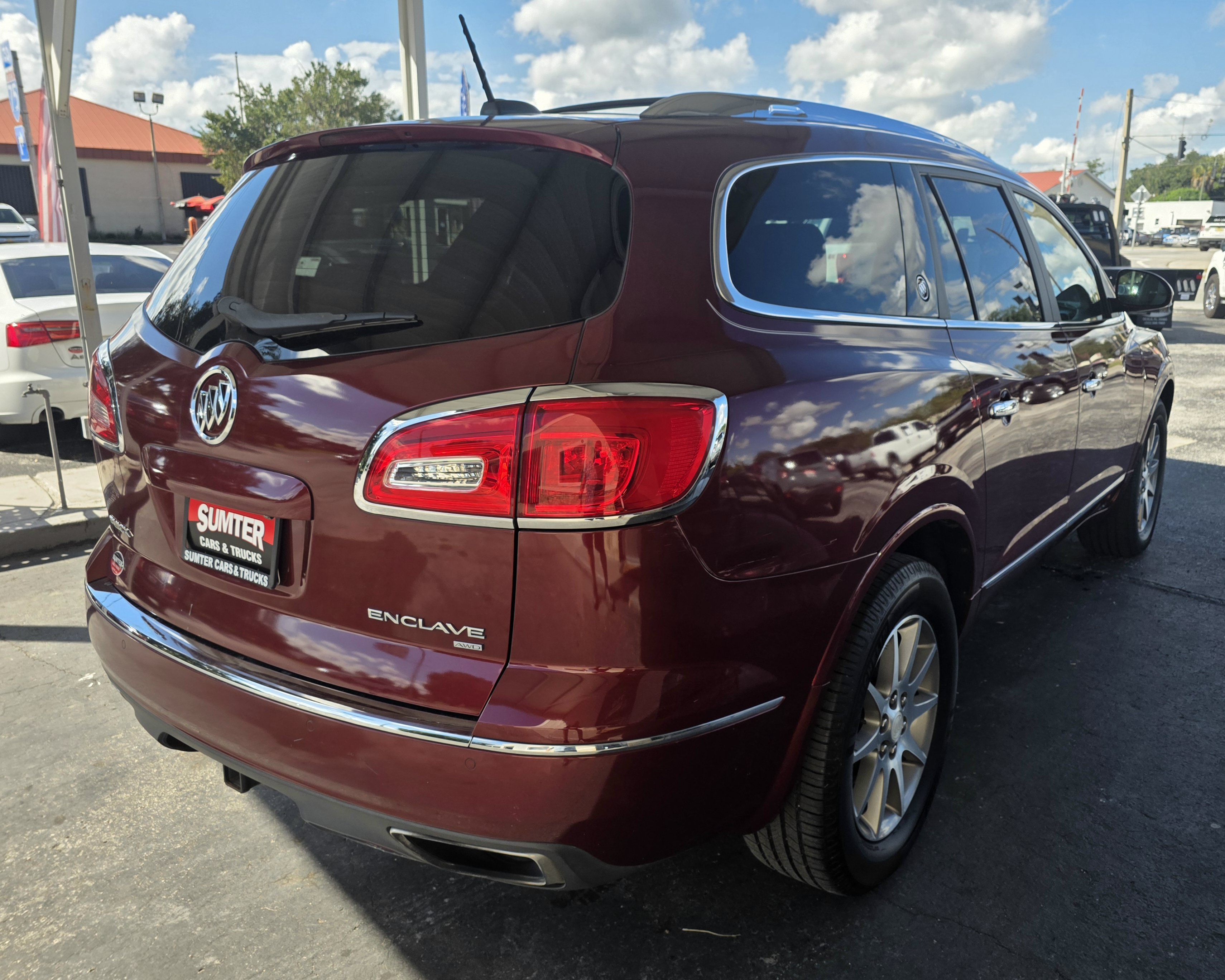 Used 2017 Buick Enclave Leather w/ Trailering Package AWD/4WD image 10
