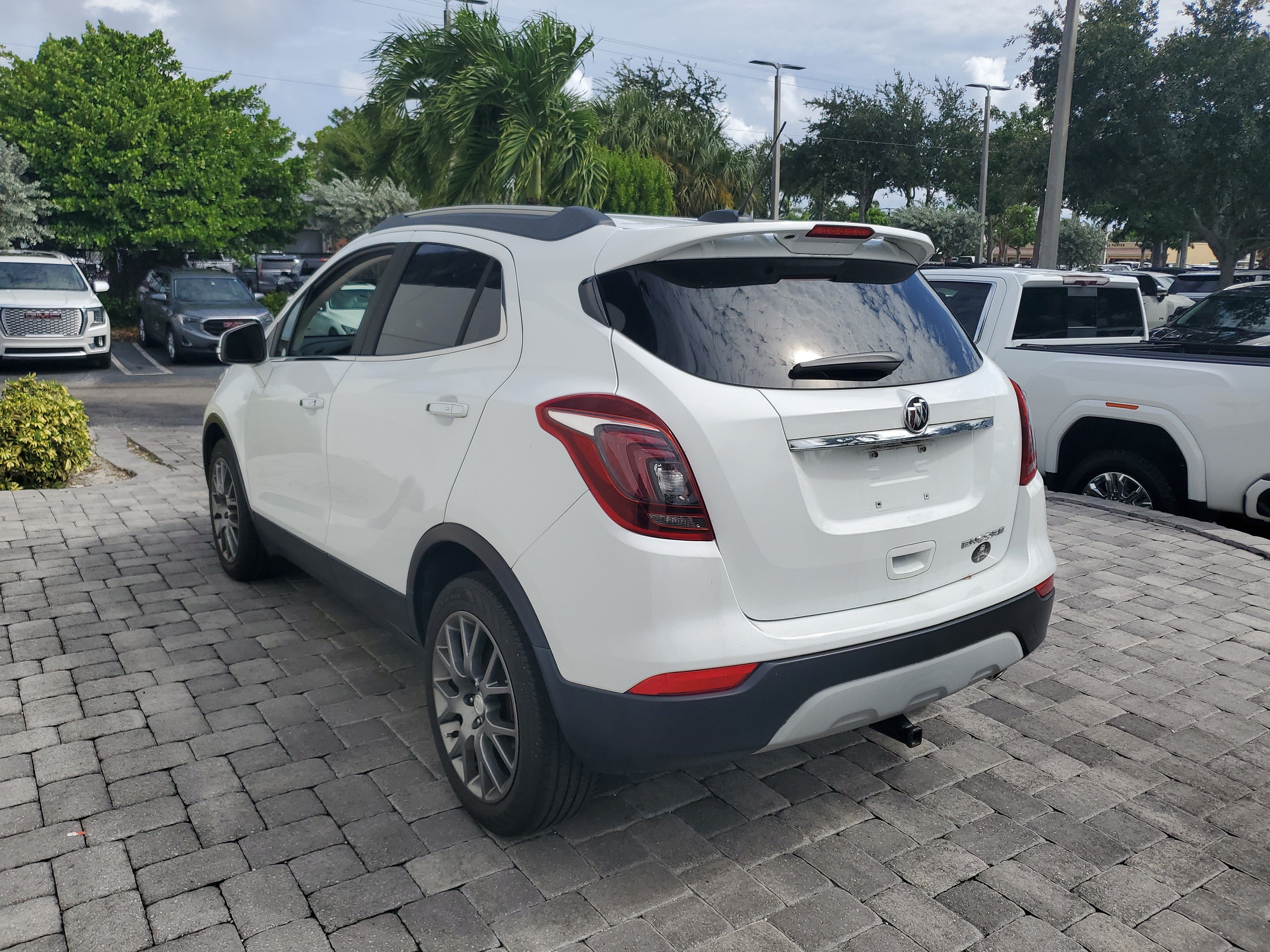 Used 2019 Buick Encore Sport Touring w/ Safety Package FWD image 4