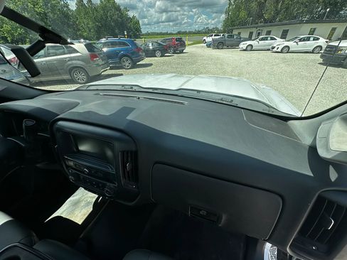 Used 2018 Chevrolet Silverado 2500 W/T RWD image 35