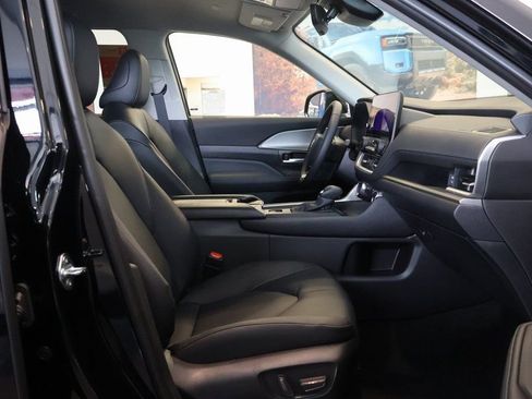 Used 2026 Toyota Grand Highlander AWD Hybrid image 10