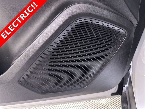 Used 2025 Chevrolet Equinox EV LT image 25