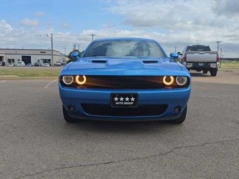 Used 2023 Dodge Challenger SXT w/ Blacktop Package RWD image 4