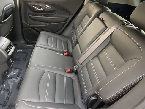 Used 2023 GMC Terrain Denali image 17