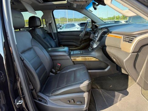 Used 2017 GMC Yukon Denali w/ Open Road Package AWD/4WD image 10