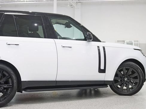 Used 2023 Land Rover Range Rover SE AWD/4WD image 12