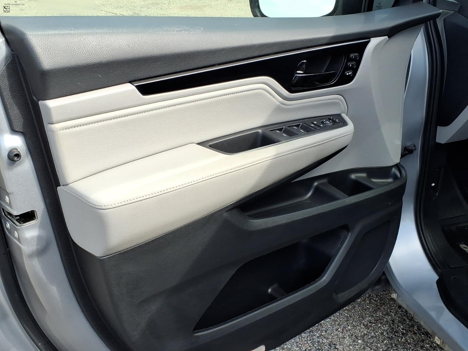 Used 2022 Honda Odyssey Touring image 5