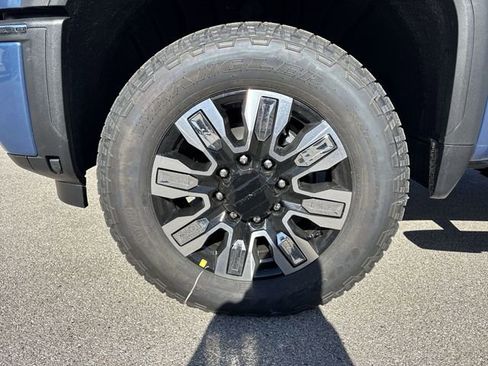 New 2026 GMC Sierra 2500 Denali w/ Denali Reserve Package image 10