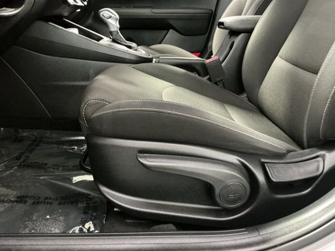 Used 2023 Kia Forte LXS w/ LXS Technology Package image 15