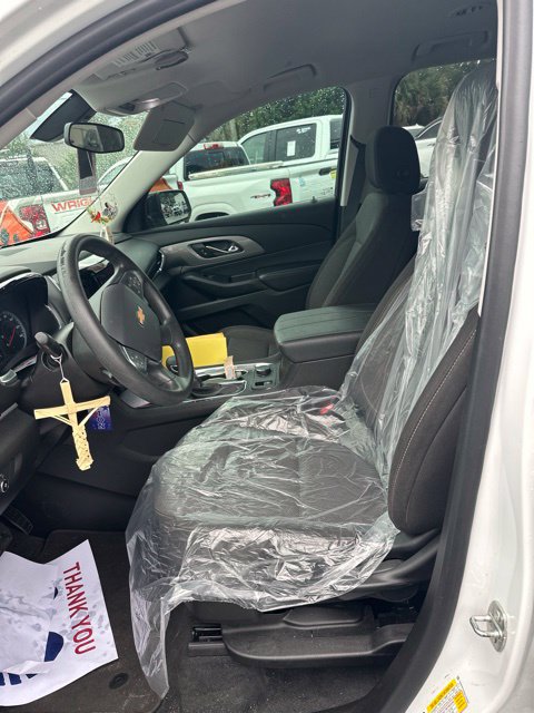 Used 2021 Chevrolet Traverse LS FWD image 12