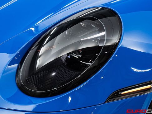 Used 2023 Porsche 911 Turbo S image 11