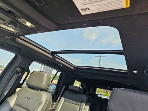 Used 2022 GMC Yukon Denali w/ Max Trailering Package AWD/4WD image 11