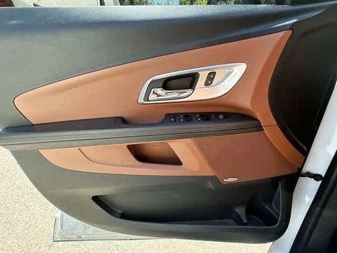 Used 2016 Chevrolet Equinox LTZ w/ Enhanced Convenience Package AWD/4WD image 15