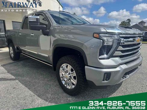 Used 2025 Chevrolet Silverado 2500 High Country w/ High Country Premium Package image 4