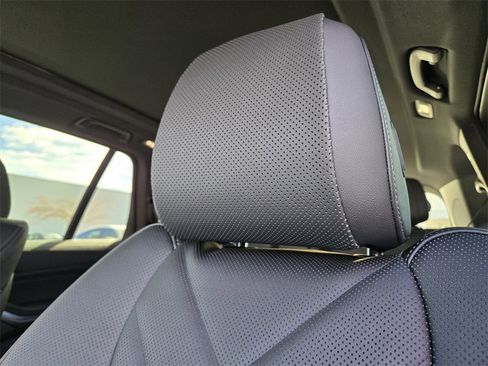 New 2026 BMW X5 xDrive50e w/ M Sport Package image 17