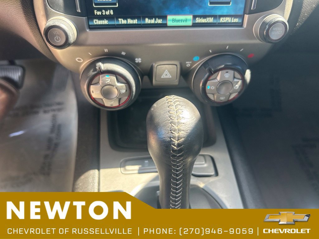 Used 2015 Chevrolet Camaro LT RWD image 11