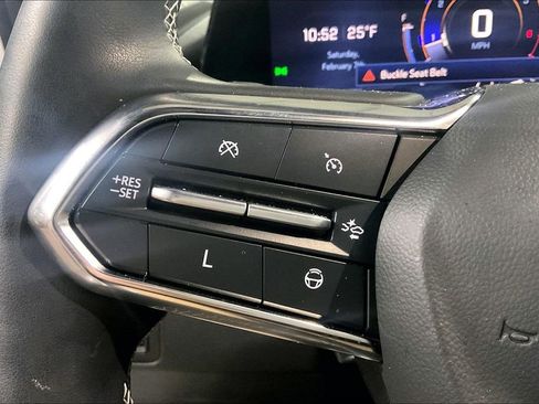 Used 2024 Chevrolet Traverse RS image 13