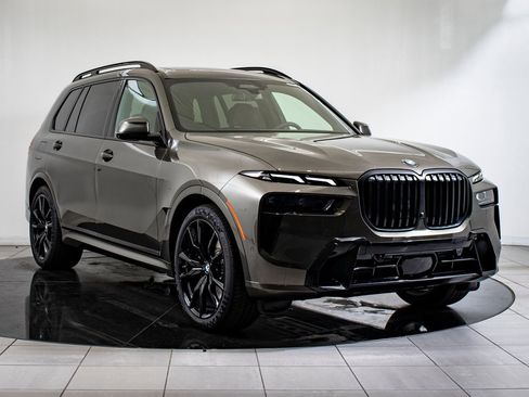 New 2026 BMW X7 xDrive40i w/ M Sport Package image 5