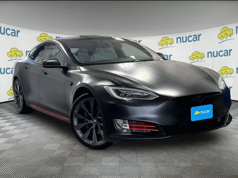Used 2020 Tesla Model S Long Range image 1