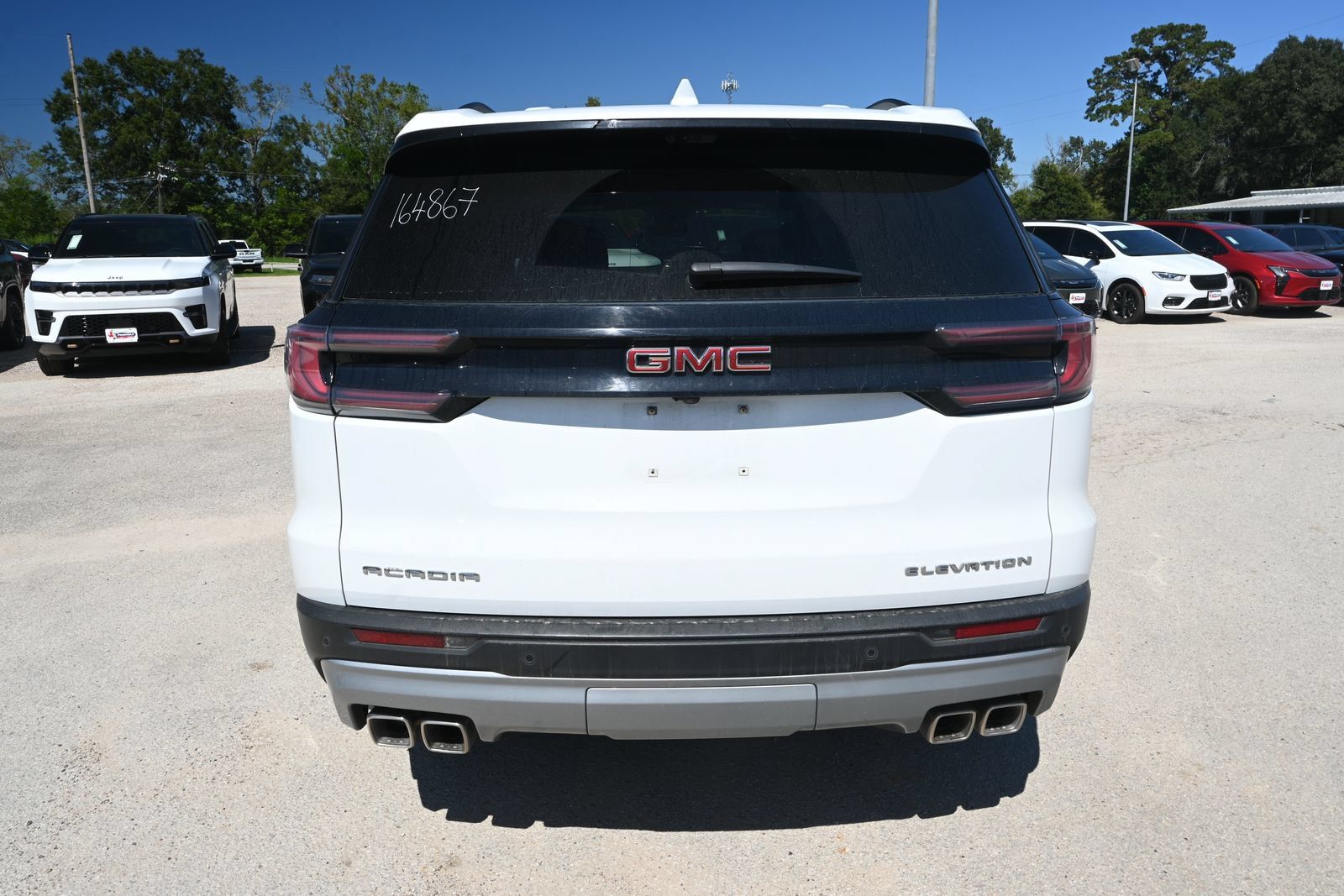 Used 2026 GMC Acadia Elevation w/ Elevation Premium Package FWD image 3