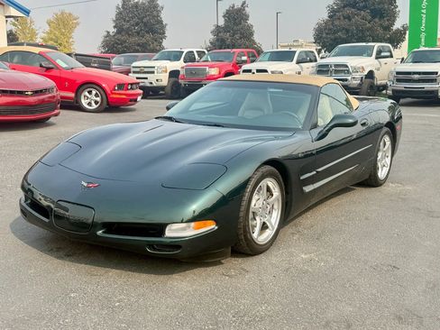 Used 2000 Chevrolet Corvette Coupe RWD image 1