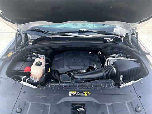 Used 2022 Jeep Grand Cherokee L Summit AWD/4WD image 11