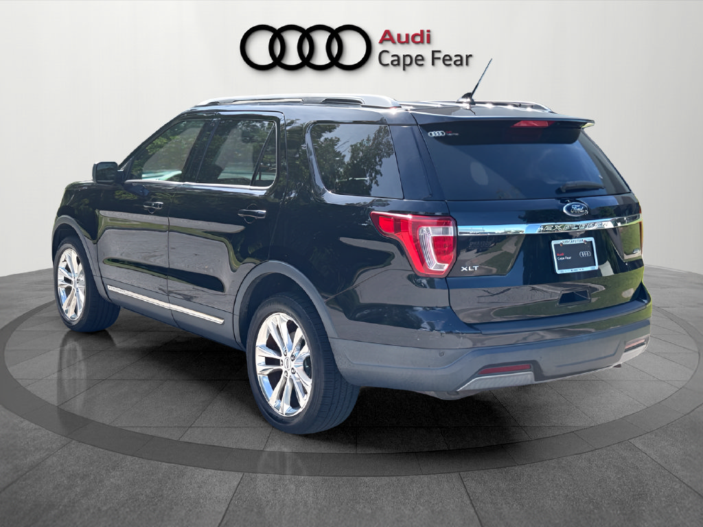 Used 2019 Ford Explorer XLT w/ Equipment Group 202A AWD/4WD image 3