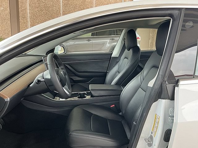 Used 2020 Tesla Model 3 RWD image 17