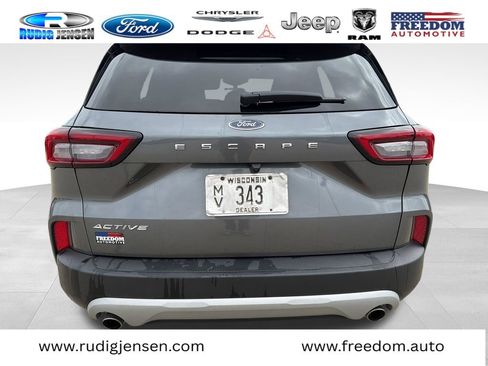 Used 2024 Ford Escape Active w/ Cold Weather Package FWD image 4