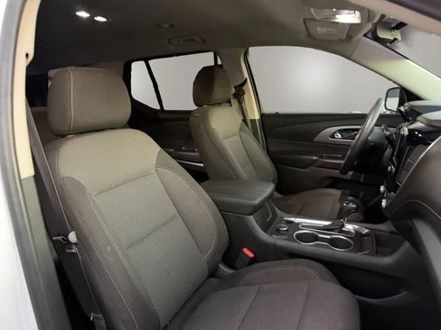 Used 2020 Chevrolet Traverse LS FWD image 32