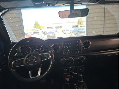 Used 2022 Jeep Wrangler Unlimited Rubicon 4xe w/ Cold Weather Group image 15