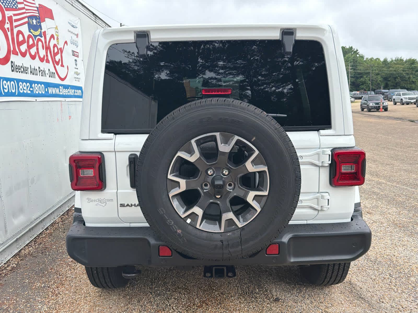 New 2026 Jeep Wrangler Unlimited Sahara AWD/4WD image 4