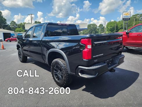 Used 2023 Chevrolet Silverado 1500 ZR2 w/ Technology Package image 2