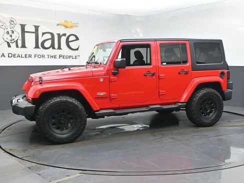 Used 2015 Jeep Wrangler Unlimited Sahara AWD/4WD image 31