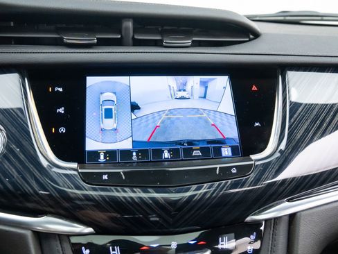 Used 2024 Cadillac XT6 Premium Luxury w/ Technology Package image 28