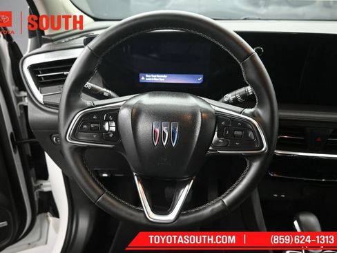 Used 2025 Buick Encore GX Avenir w/ Avenir Convenience Package AWD/4WD image 21
