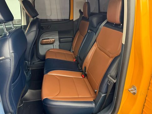 Used 2022 Ford Maverick Lariat w/ Lariat Luxury Package image 44