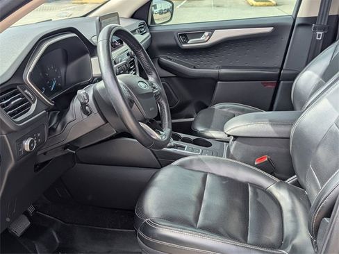 Used 2020 Ford Escape SEL image 13