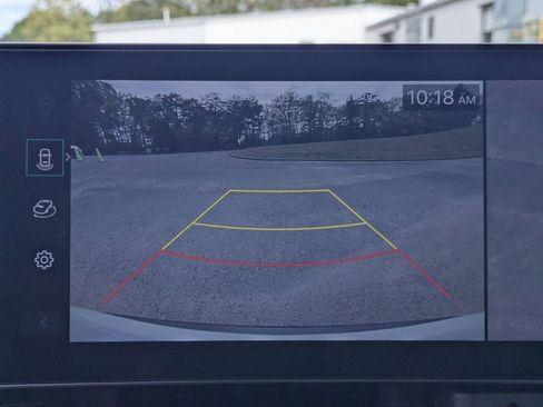 Used 2025 Kia Carnival SX Prestige image 21