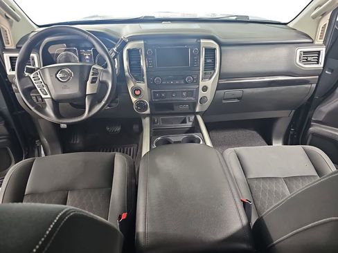 Used 2019 Nissan Titan SV w/ SV Convenience Package AWD/4WD image 11
