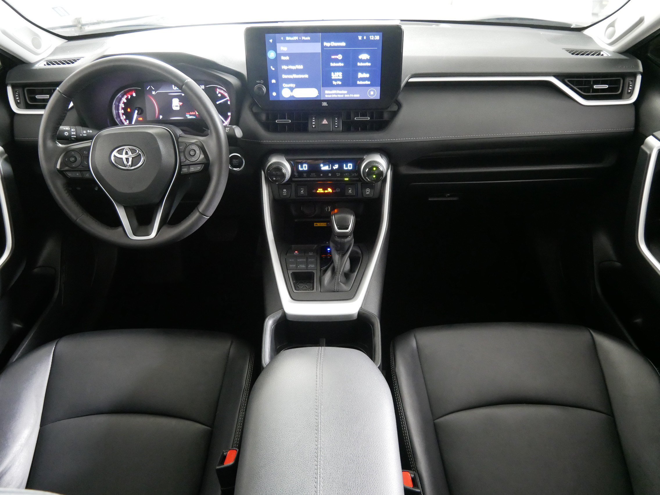 Used 2024 Toyota RAV4 XLE Premium w/ Weather Package AWD/4WD image 10