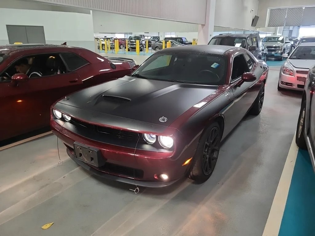 Used 2017 Dodge Challenger R/T w/ Quick Order Package 28P T/A RWD image 3