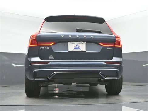 Used 2023 Volvo XC60 B5 Ultimate w/ Protection Package Premier image 43