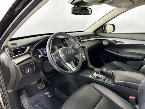 Used 2019 INFINITI QX50 Essential w/ Premium Heat Package AWD/4WD image 9