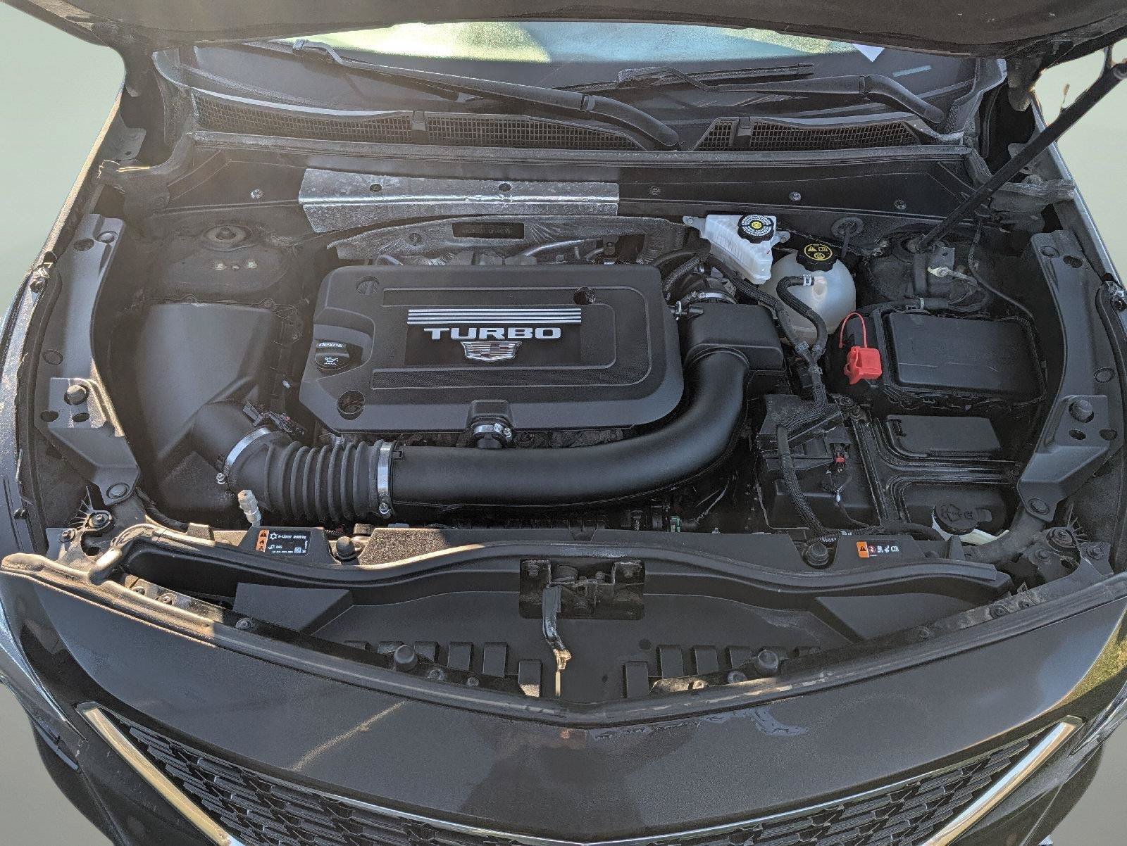 Used 2020 Cadillac XT4 Premium Luxury AWD/4WD image 28