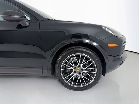 Certified 2023 Porsche Cayenne Coupe AWD/4WD image 27
